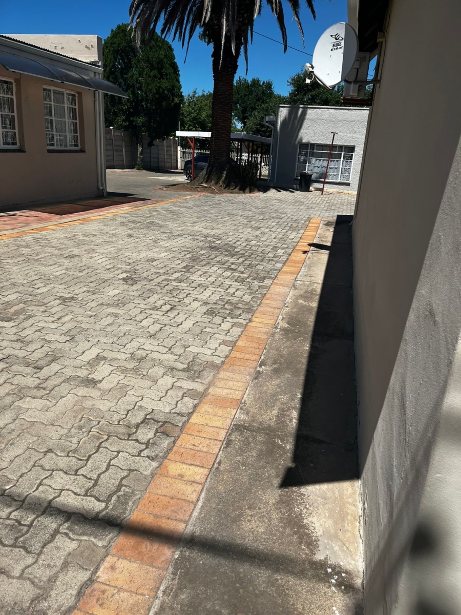 To Let 1 Bedroom Property for Rent in Top Town Eastern Cape